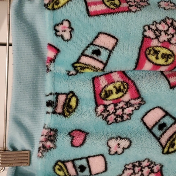 Girls Cozy Pajama Set - Picture 5 of 6